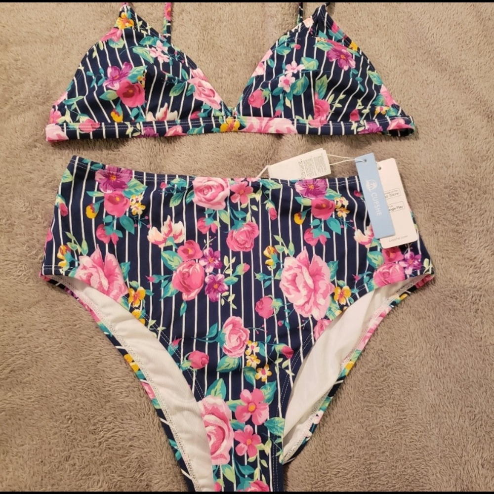 Cupshe bikini size large